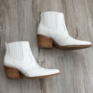 White Leather Sam Edelman Western Style Booties